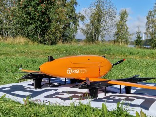 Rigitech -merkkinen drone