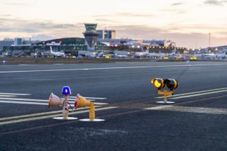 Vuosikertomuksen kansikuva lentoasema