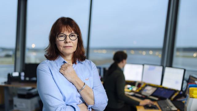 Lennonjohtaja tornissa